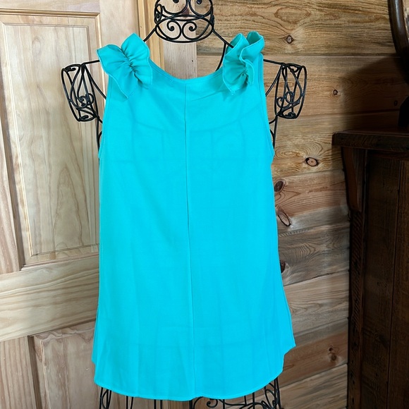 Green ruffle tank - Picture 4 of 5